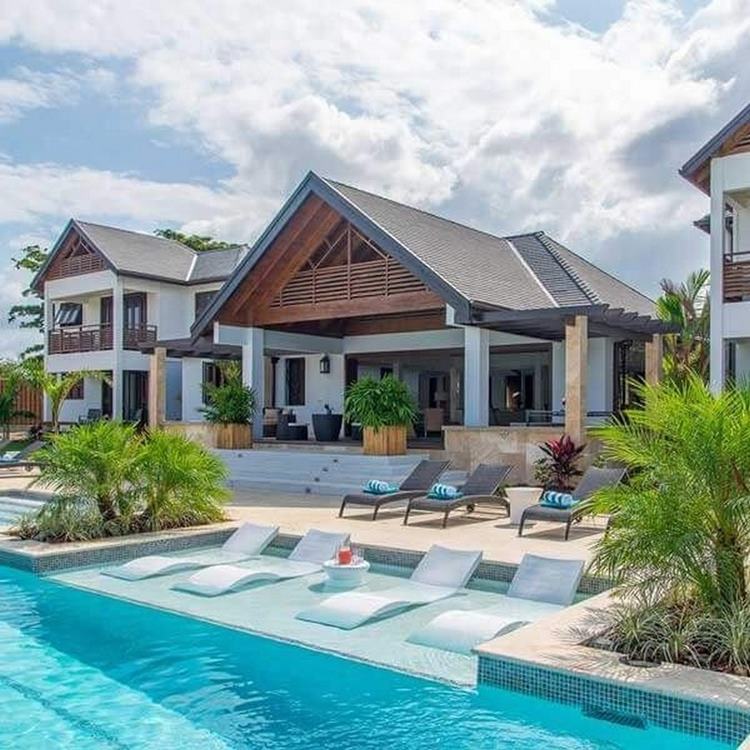 arsitek spesialis desain kolam renang